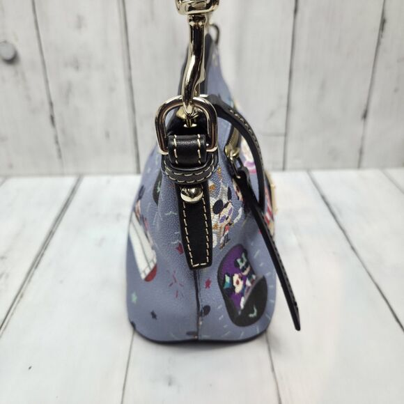 Dooney & Bourke Disney Mickey & Minnie HIPSTER Crossbody Bag A Walk In The Park - Picture 7 of 16